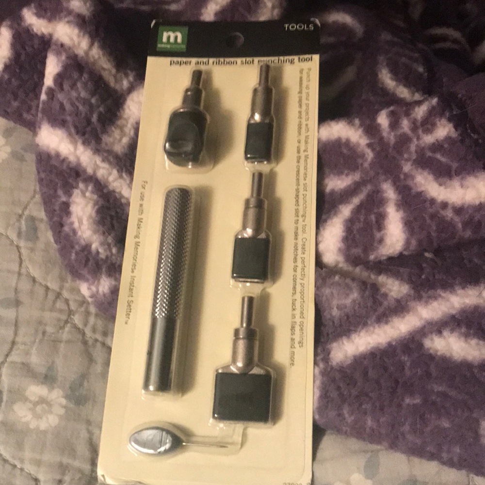 Making Memories Paper and Ribbon Slot Punches